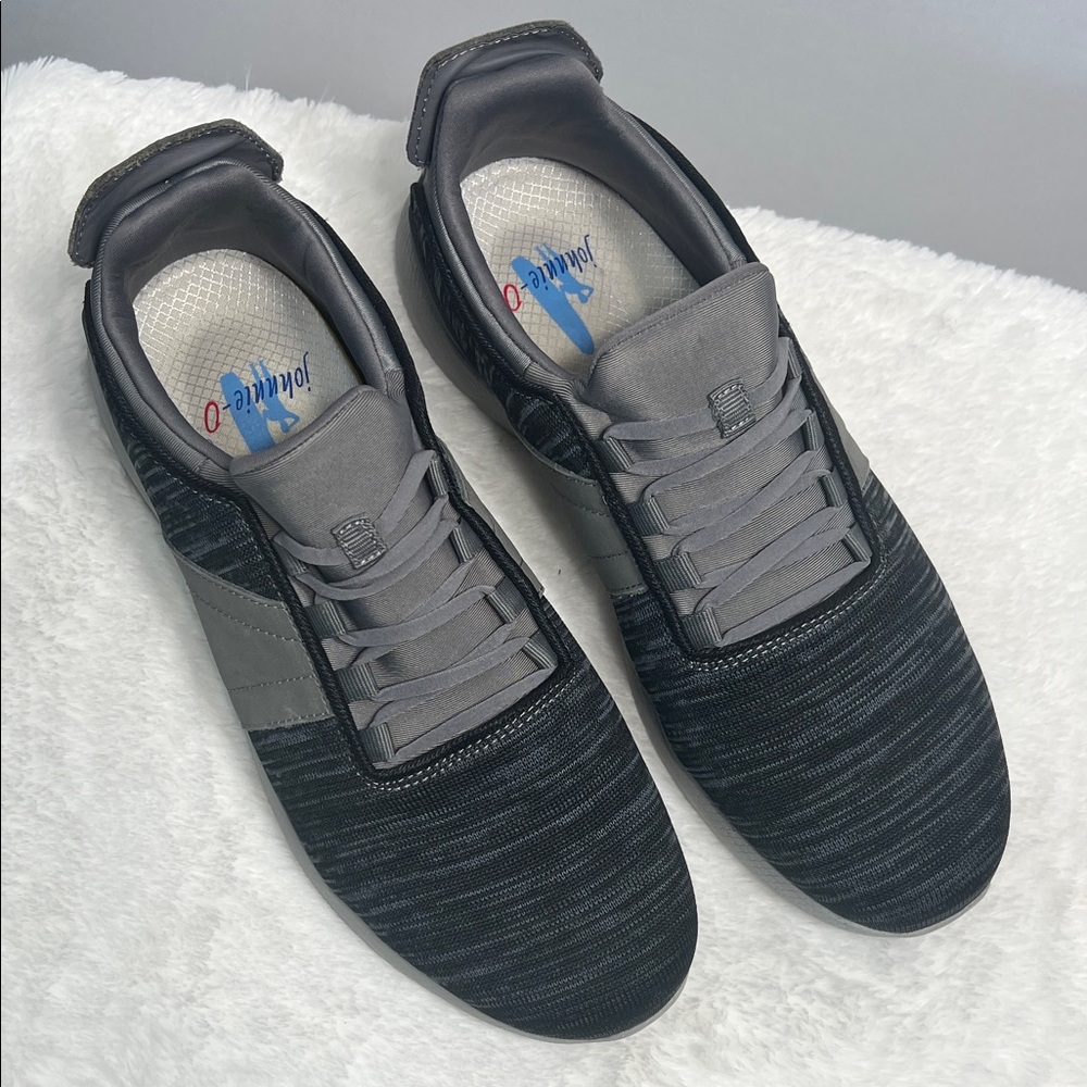 Johnnie-O Men's Gray/Black Sneakformance 2.0 Sneaker size 9.5 NEW!